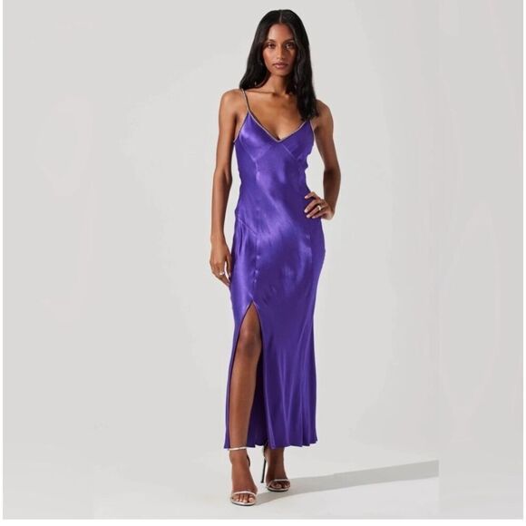 Astr the Label Women Kathleen Midi slip dress in purple size S NWT - Picture 3 of 6